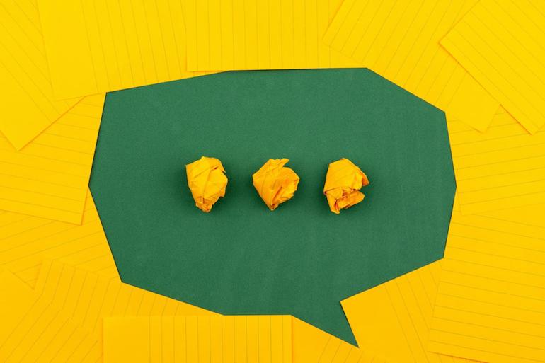 customer service demand: yellow and green chat bubble