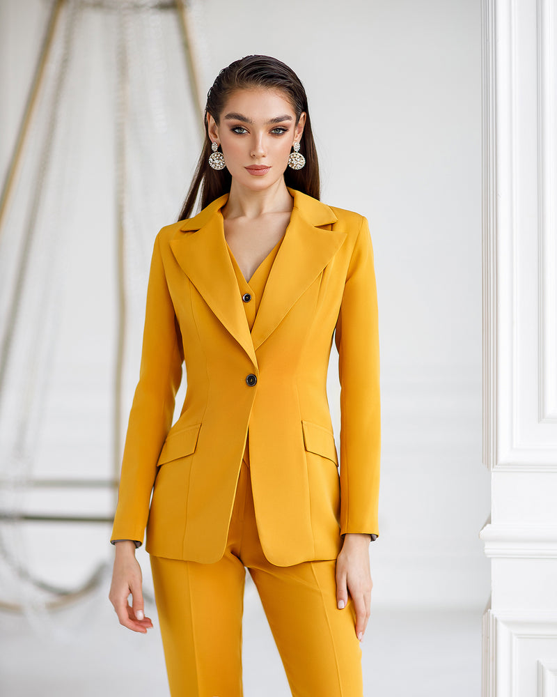 Mustard Office Slim-Fit 3-Piece Suit – ELAGIA