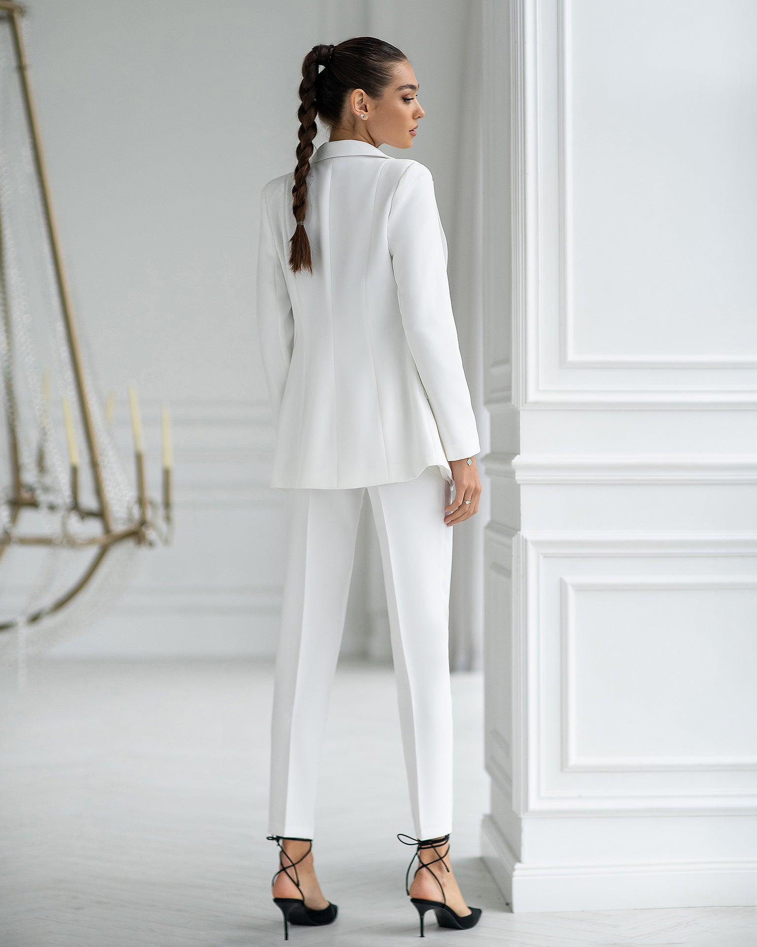 White Single-Breasted Suit 2-Piece