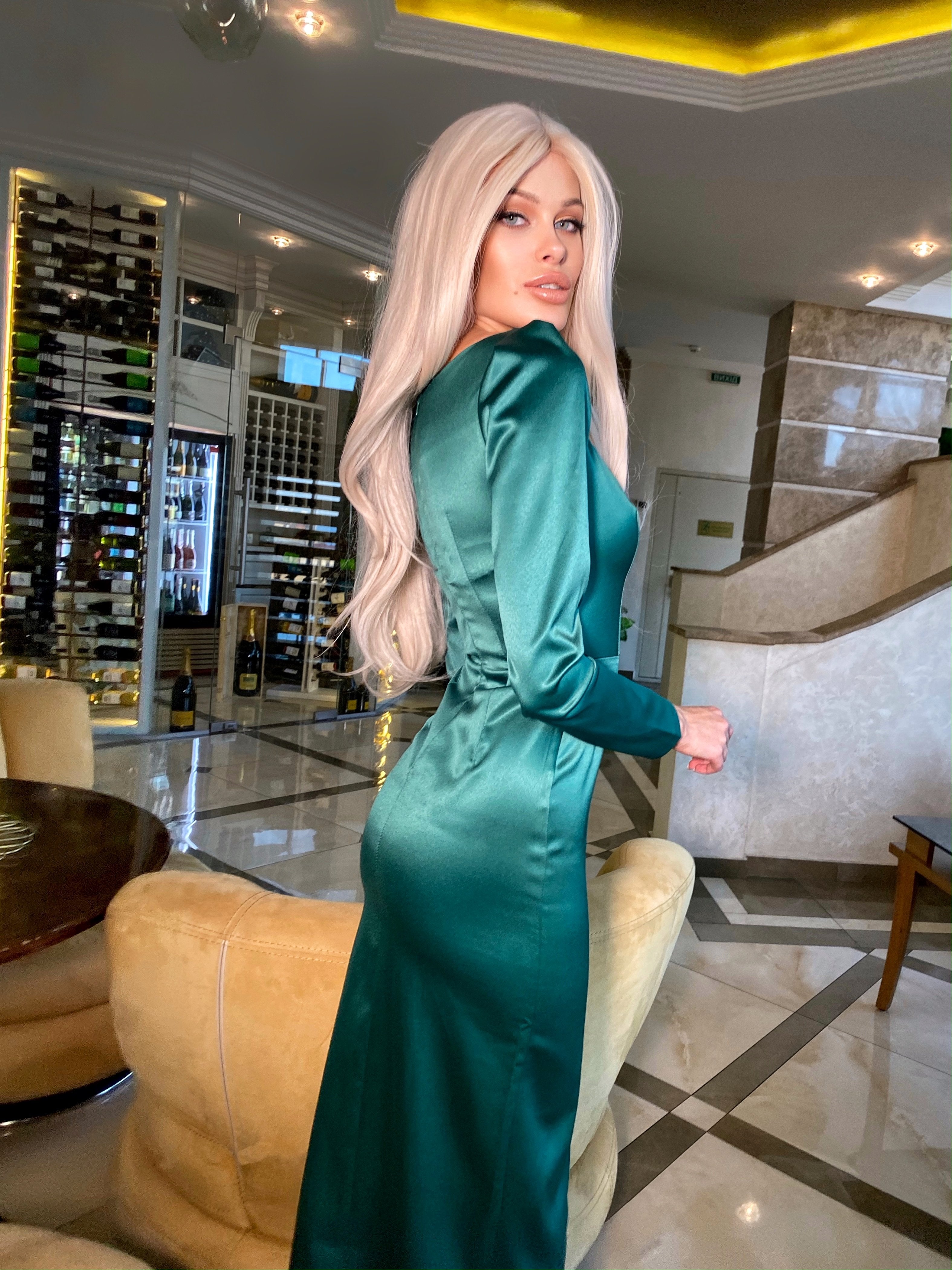 Emerald Satin Long Sleeve Maxi Dress – ELAGIA