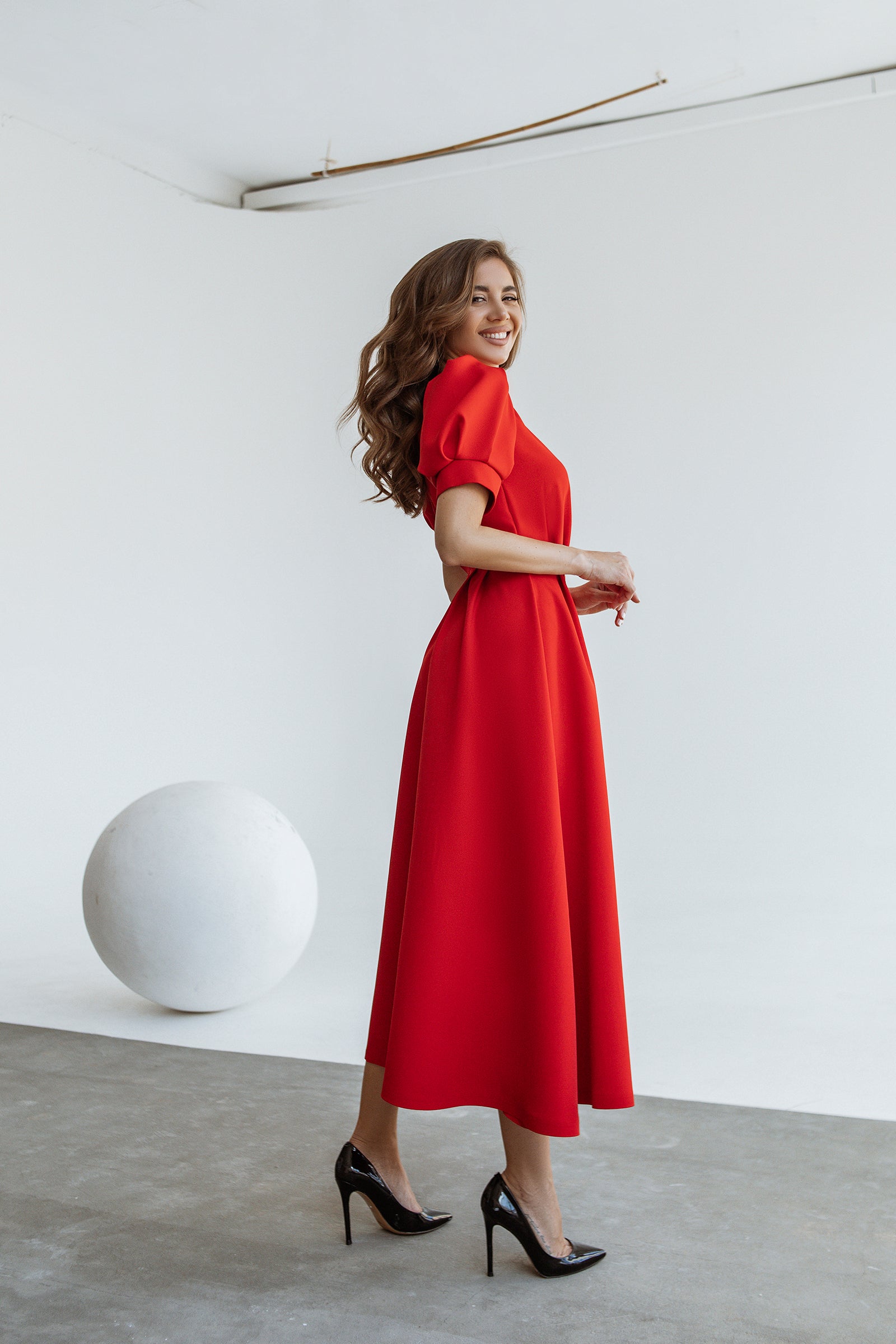 Red Buttoned Puff-Sleeve Midi Dress