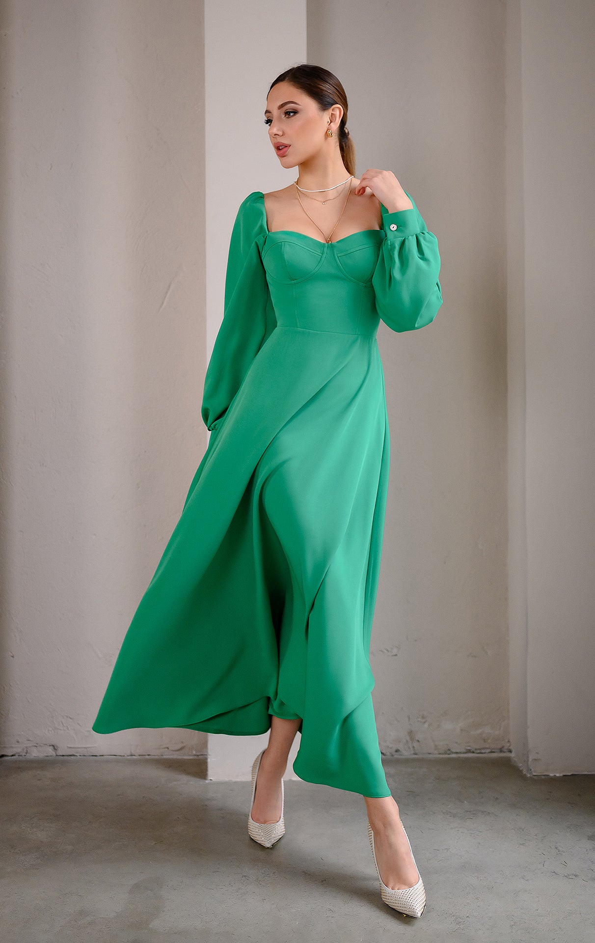 Emerald Puff-Sleeve Midi Dress