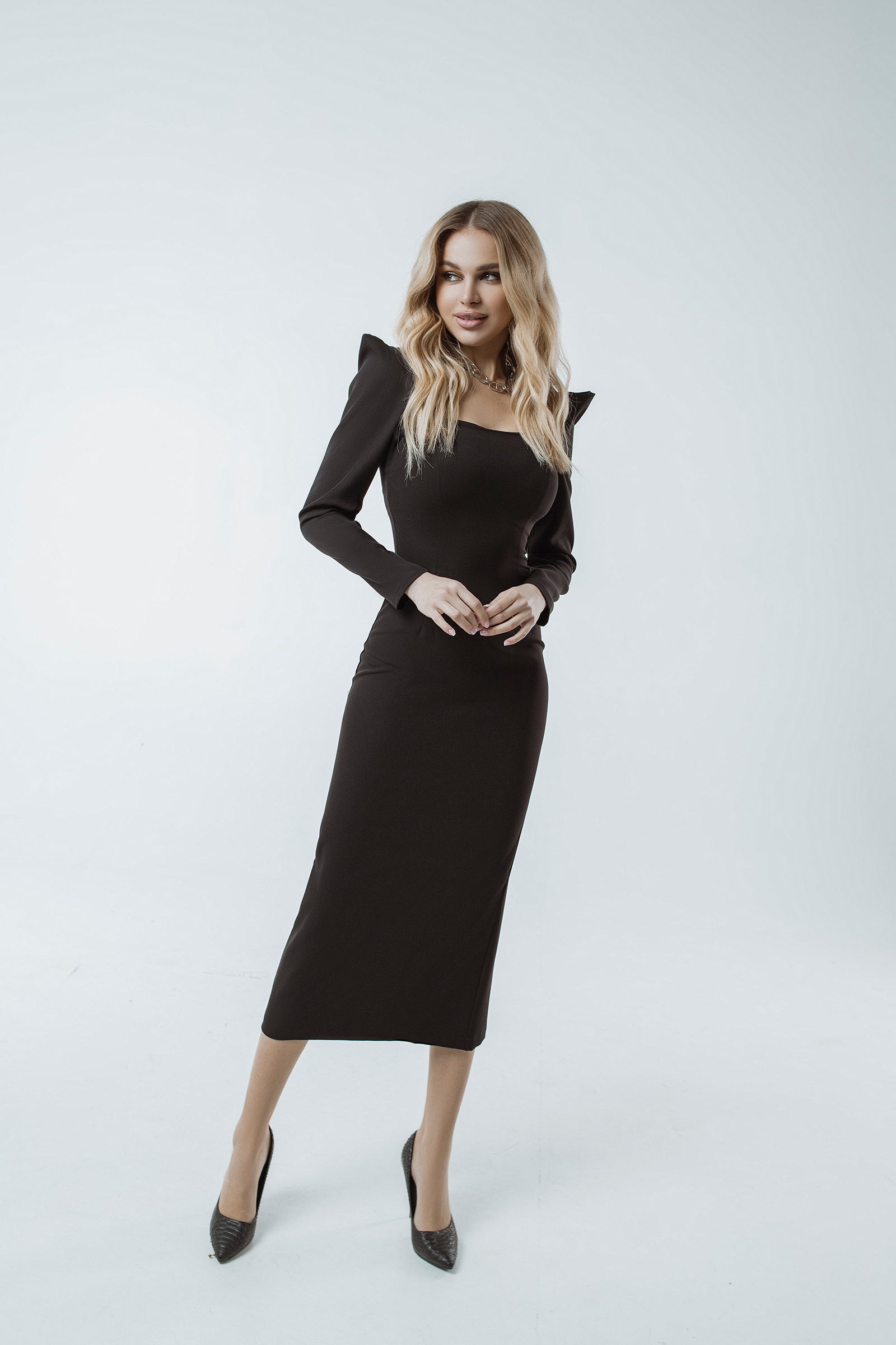 Black  Square Neck Long Sleeve Midi Dress