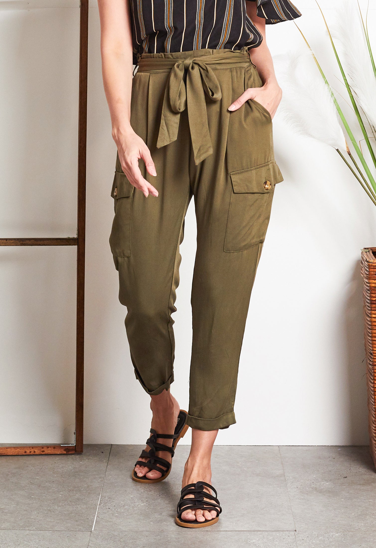 Tie Front Cargo Pants - M / Army Green