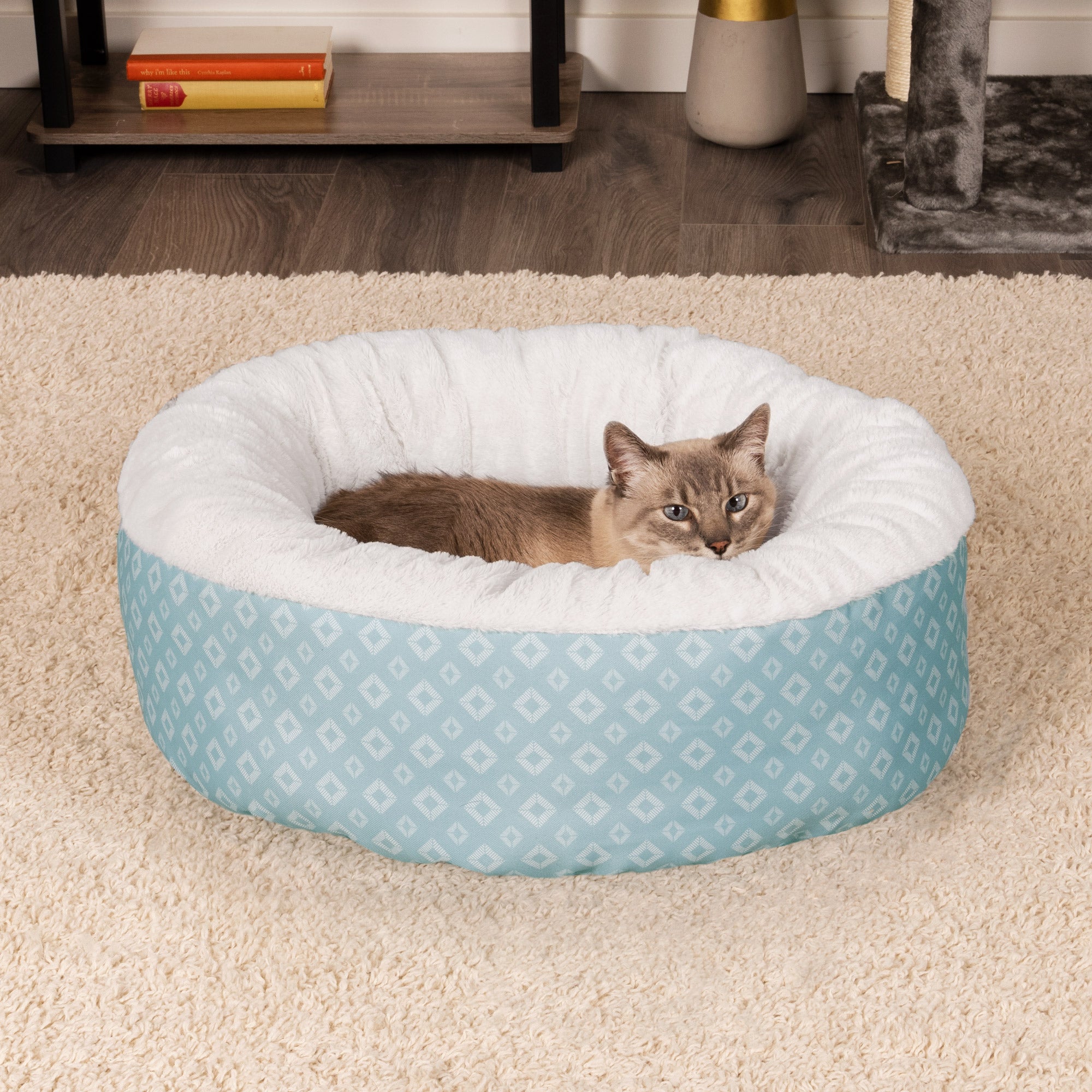 The hugging bear' calming cat bed- Lovely bed that cure cat