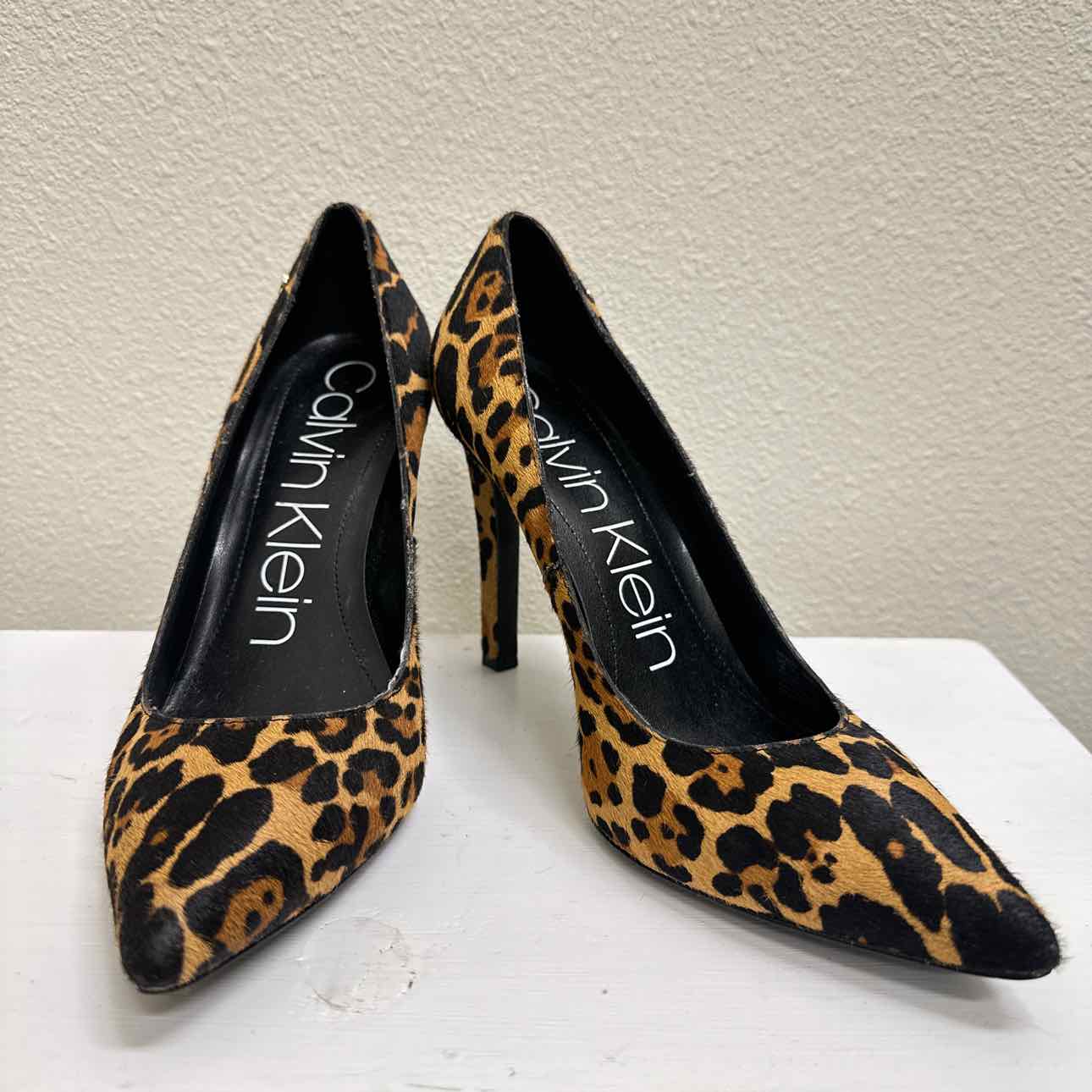 Calvin Klein Shoe Size 9 Leopard Pump Point Heels
