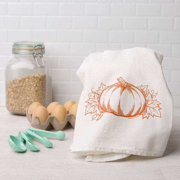 https://cdn.shopify.com/s/files/1/0533/5836/2801/products/Pumpkin-tea-towel-styled_600x.jpg?v=1660667949