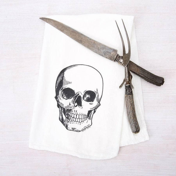https://cdn.shopify.com/s/files/1/0533/5836/2801/products/Skull-towel_counter-couture__67658_600x.jpg?v=1660667654