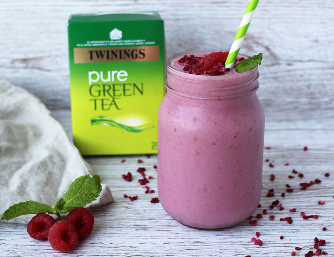 Raspberry Green Tea Smoothie – Twinings