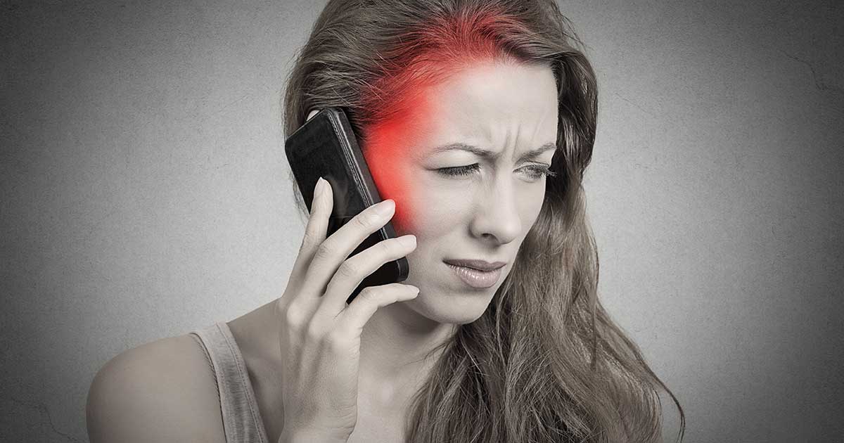 Managing-Cell-Phone-Radiation-Risks.jpg__PID:27404a56-3583-41d3-aa34-5daa1bce33b1