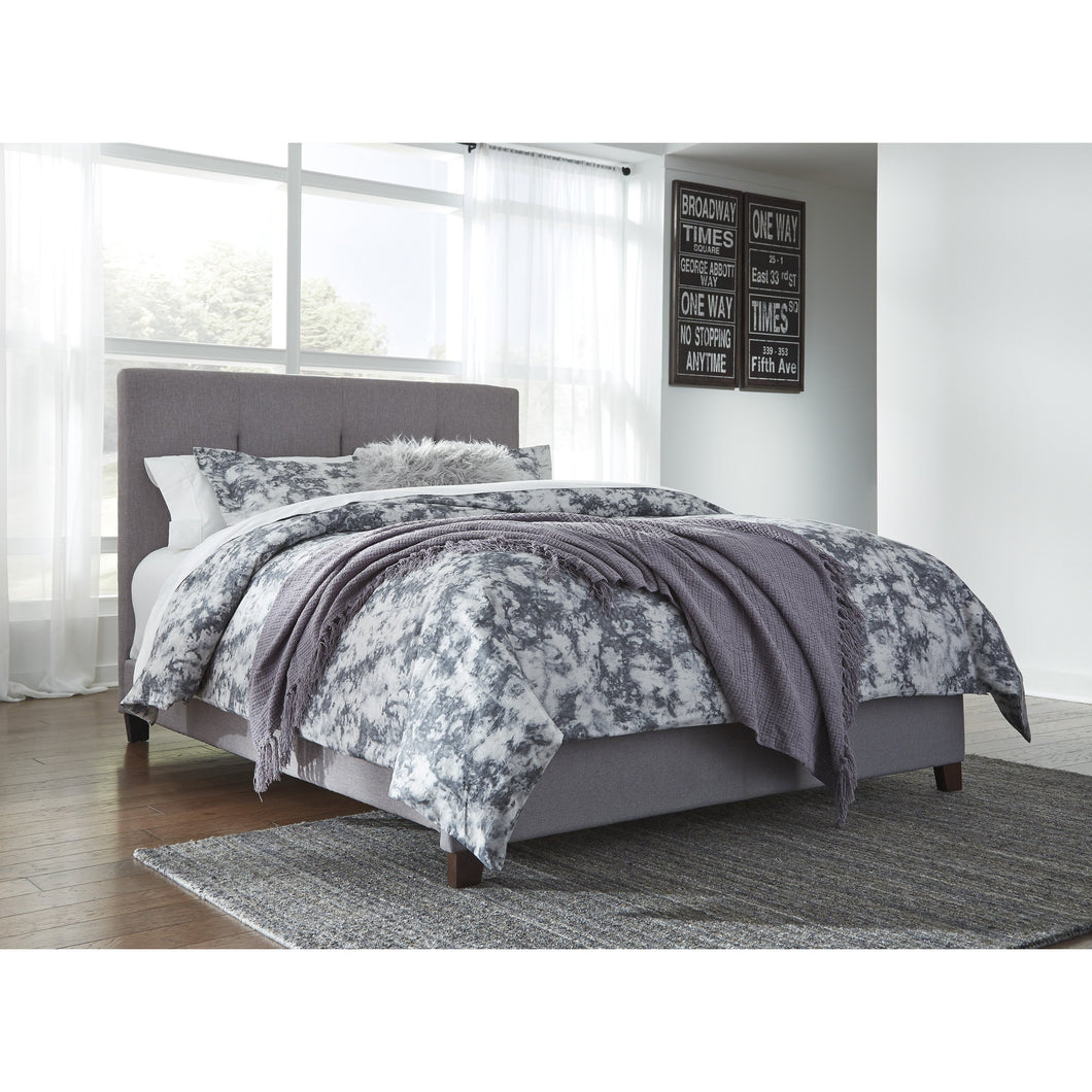 Dolante Gray Vertical Tufted Queen Upholstered Bed - bellafurnituretv