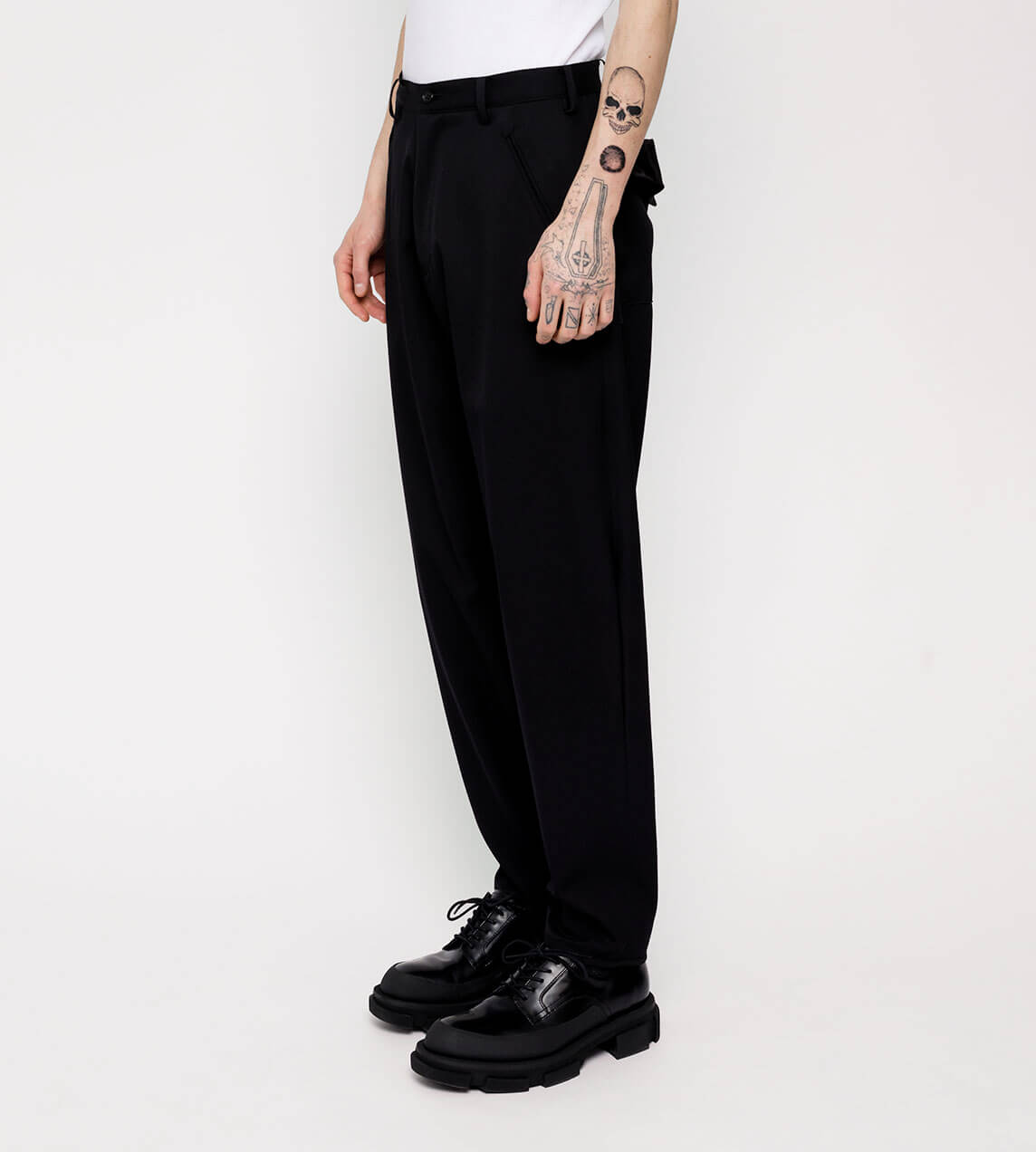 Sulvam - Tapered Pants Black – WDLT117