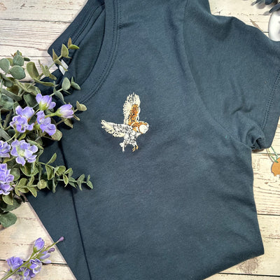 Image of Embroidered Barn Owl T-Shirt - L