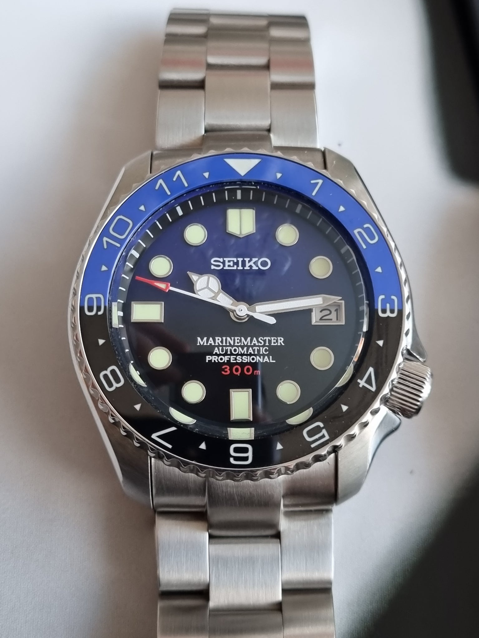 Seiko skx mod the bat vs deepsea – Lovetomodwatches