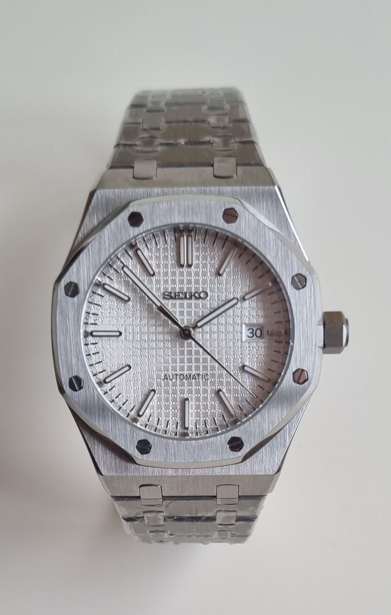 Custom seiko mod watch ap oak – Lovetomodwatches