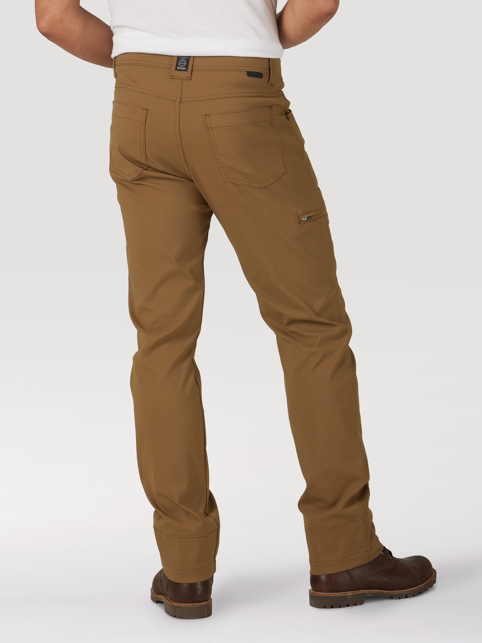 All Terrain Gear Synthetic Utility Pant in Kangaroo | Wrangler Schweiz -  WRANGLER Schweiz