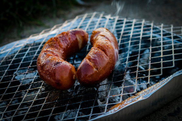 Rostbratwurst auf dem Grill