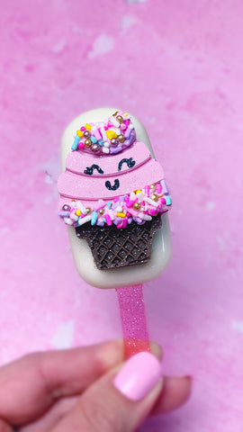 Ice cream cakesicles