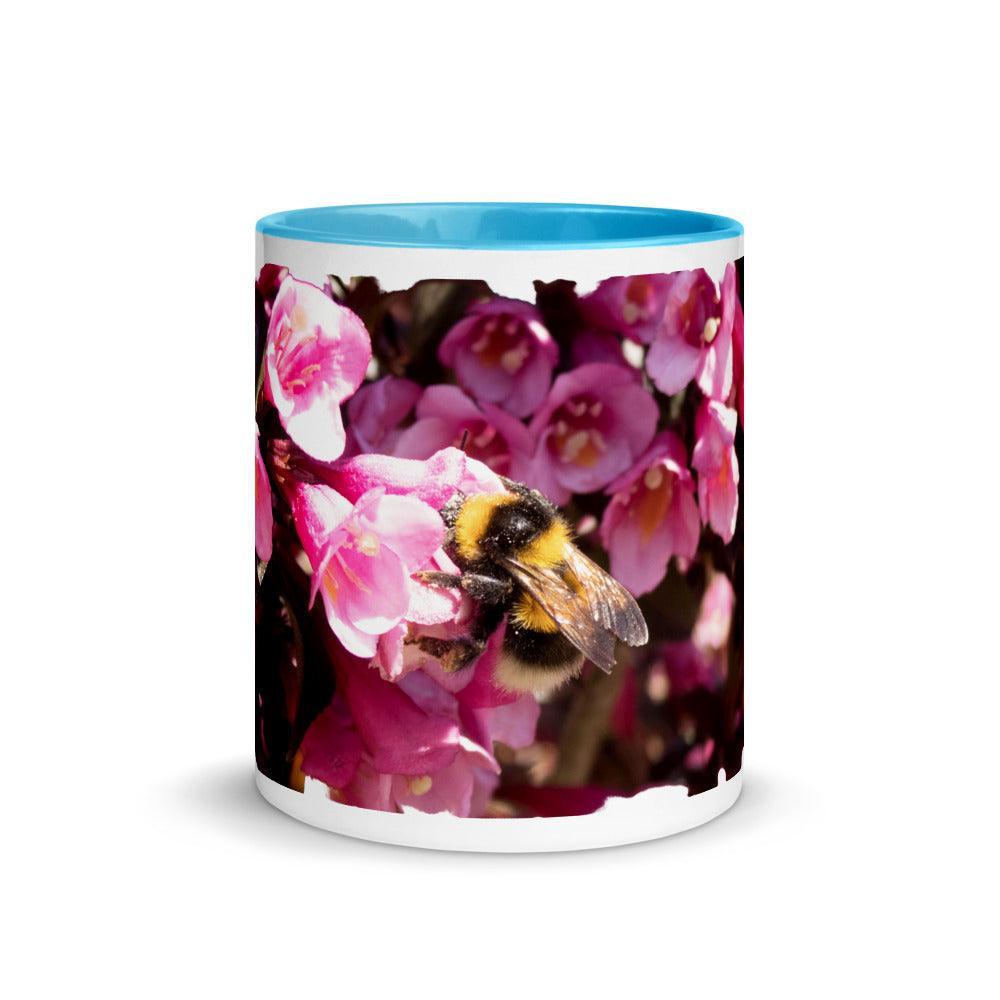 Gartenhummel beim Ernten - Farbige Tasse Howling Nature