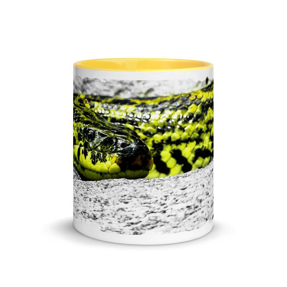 Gelbe Anaconda - Farbige Tasse Howling Nature