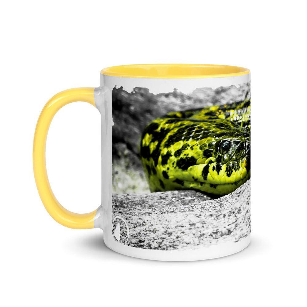 Gelbe Anaconda - Farbige Tasse Howling Nature