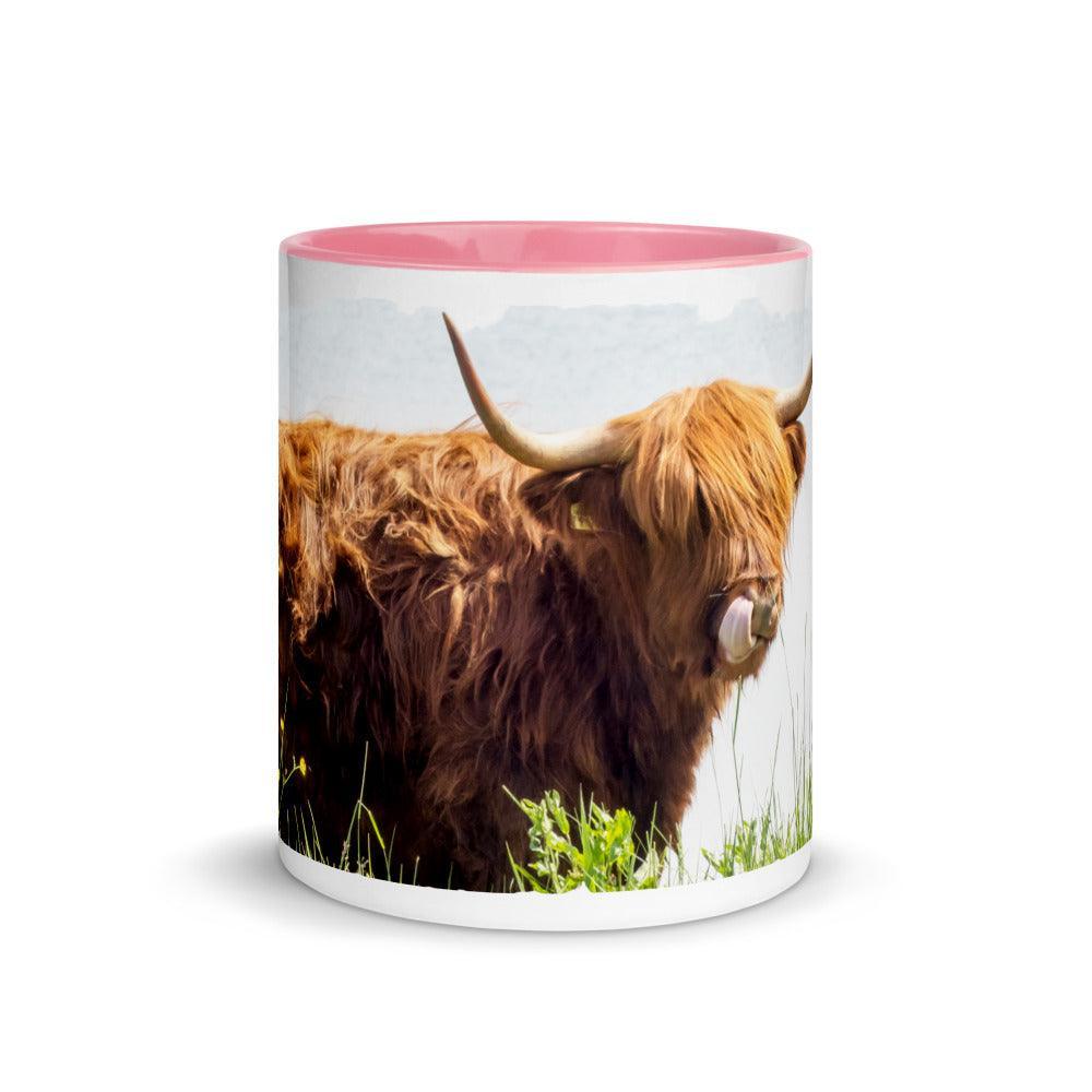 Hochlandrind am Wasser - Farbige Tasse Howling Nature