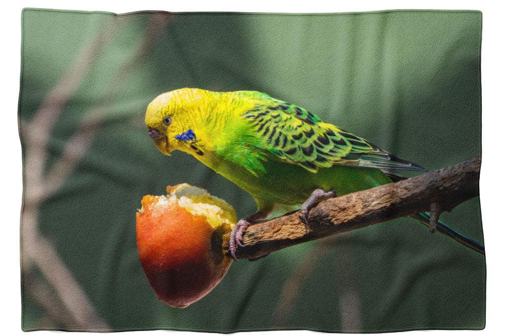 Wellensittich mit Apfel - Kuscheldecke Howling Nature