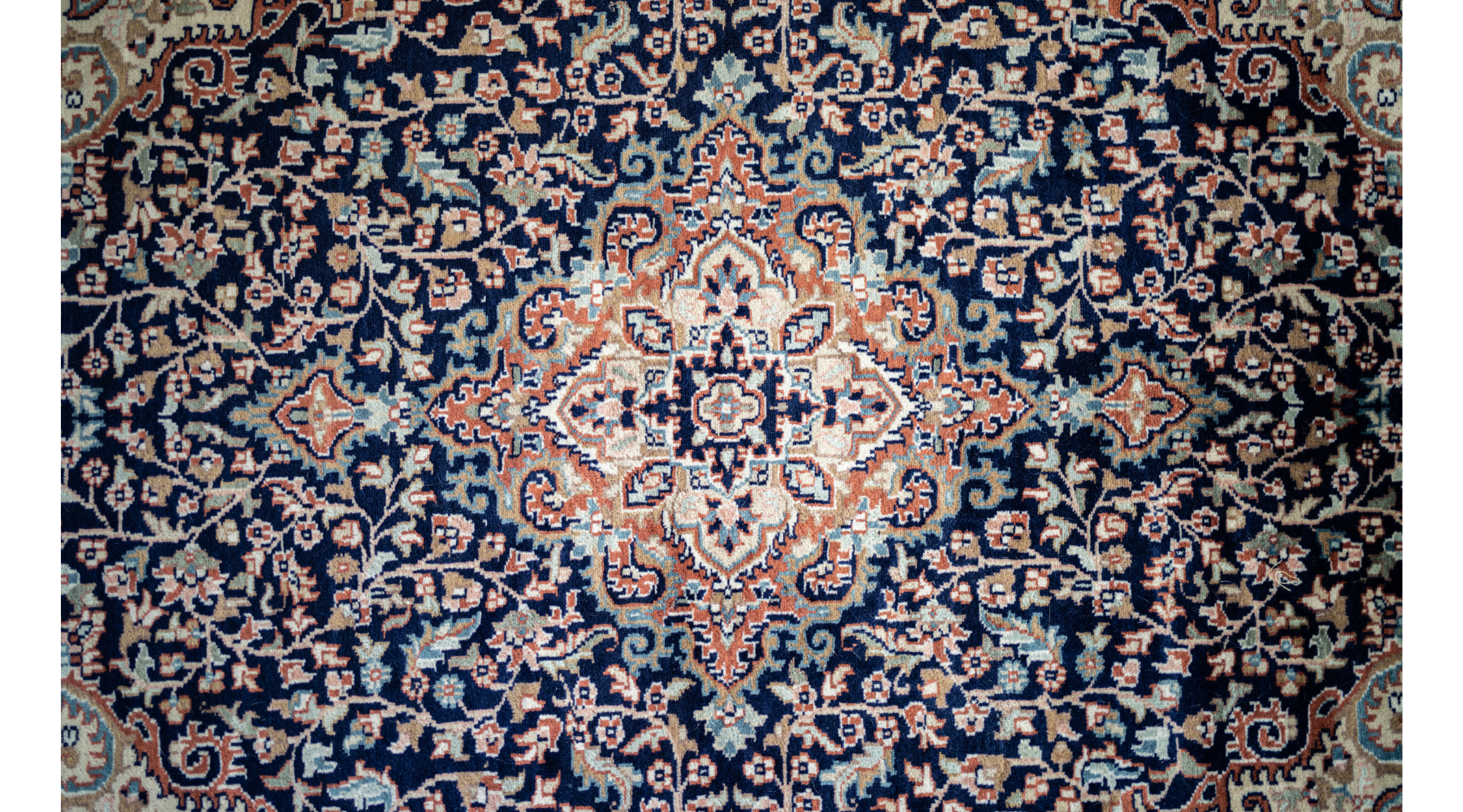 persian-rug-design-close-up