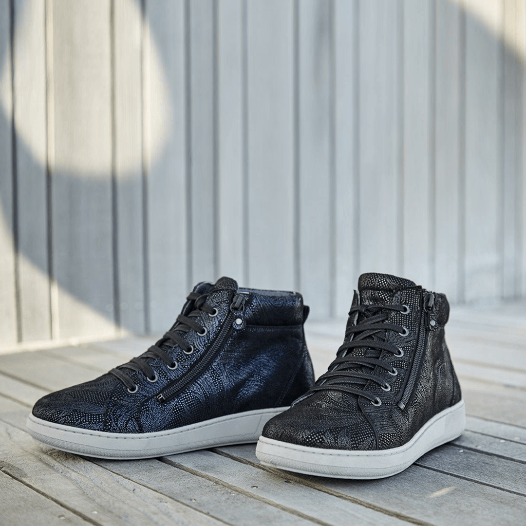 menneskelige ressourcer opdragelse Logisk NEW FEET Medical footwear Boots printed design on black or blue leathe –  DesignerFeetIreland