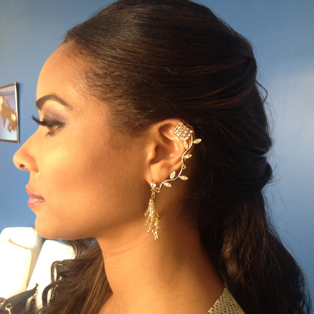 Rochelle Aytes wearing Jenny Dayco jewelry