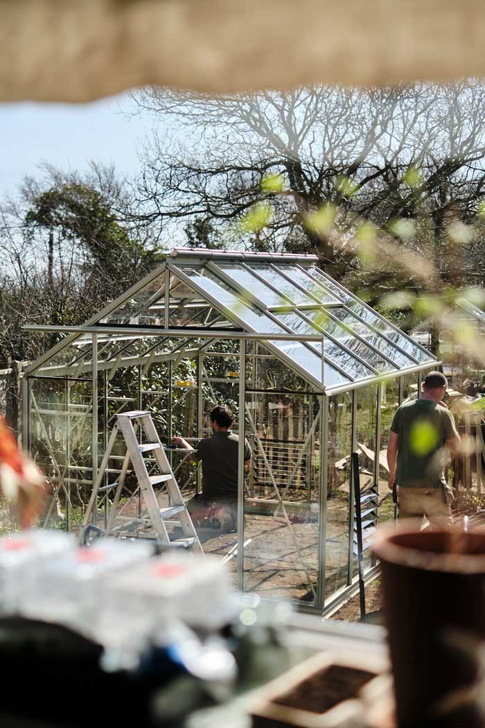 Rhino being installed at Jeska Hearne's home.