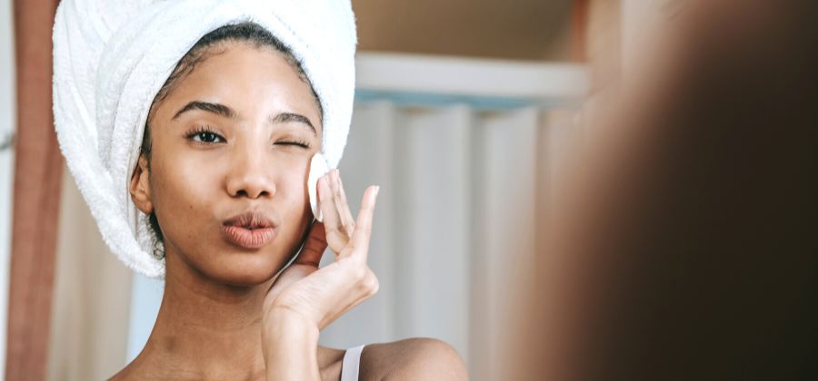 Quels soins du visage faut-il adopter pour une peau sensible ? – Mamie  Réglisse