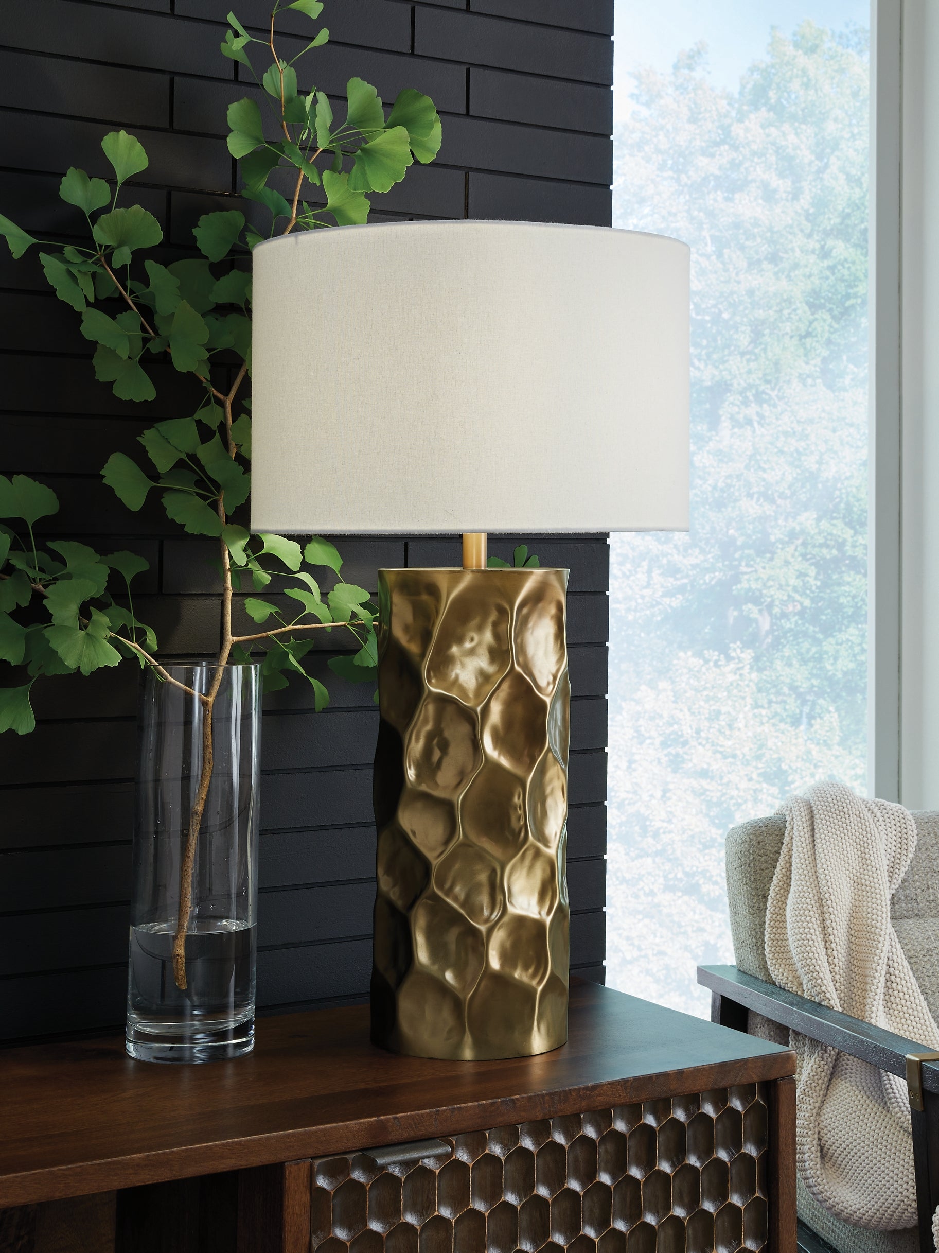 1/CN - Marshawn Metal Table Lamp