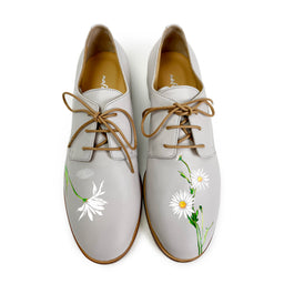 handpainted Italian comfortable oxford ivory shoes with flower design