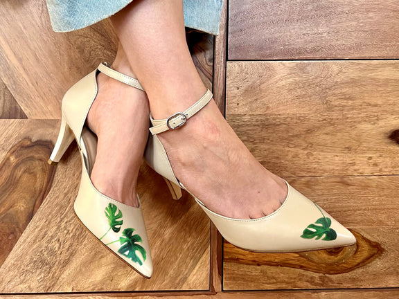 handpainted Italian comfortable beige heels pumps with leaf design