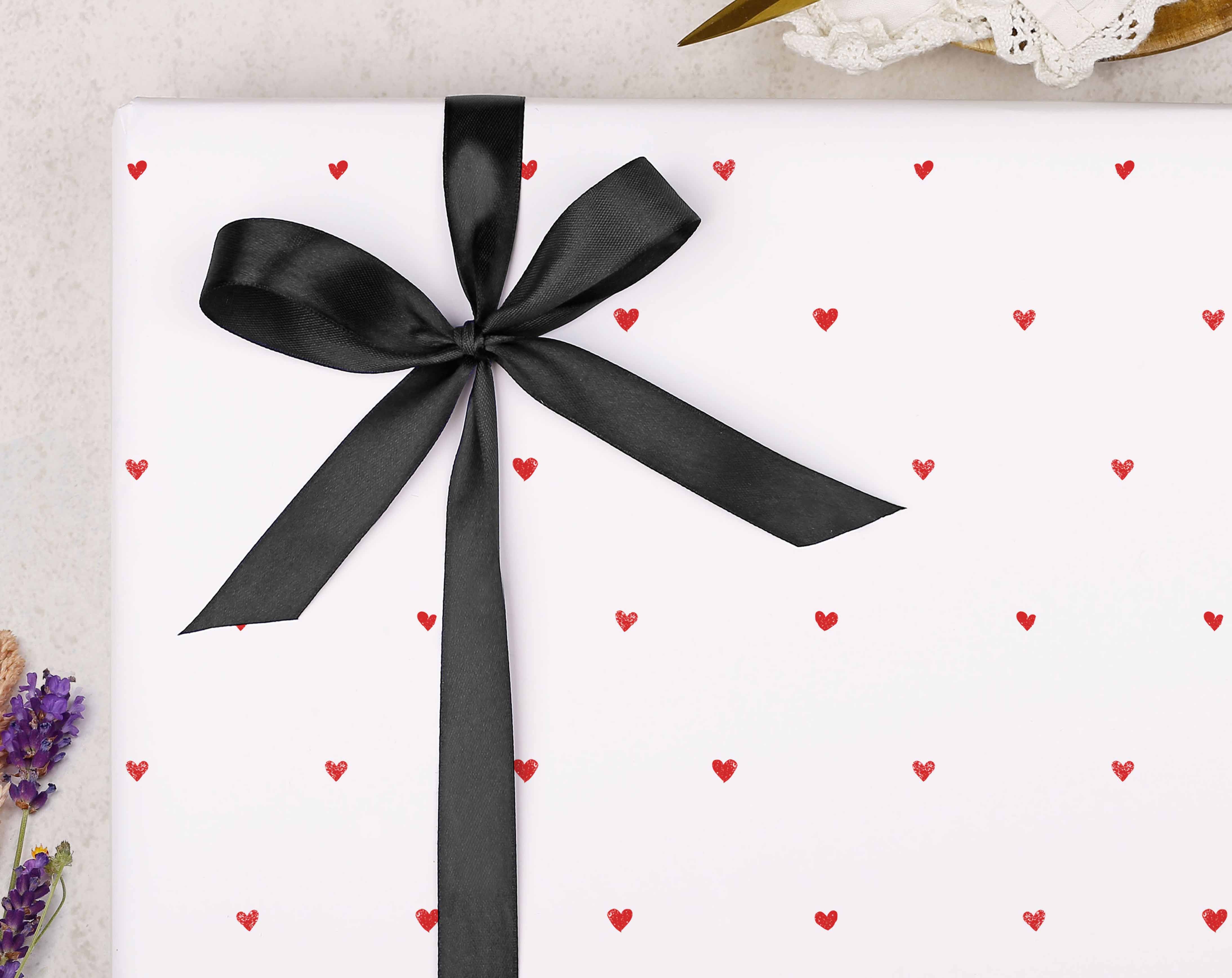 Heart & Roses Valentine's Wrapping Paper