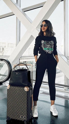 Travel in style - wear comfortable outfits - napeazy blog