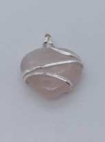 Load image into Gallery viewer, Wire Wrap Gemstone Heart Pendant
