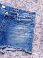 Afbeelding in Gallery-weergave laden, Jeans shorts Tommy Hilfiger - maat 29-Outstanding Pre-loved Fashion
