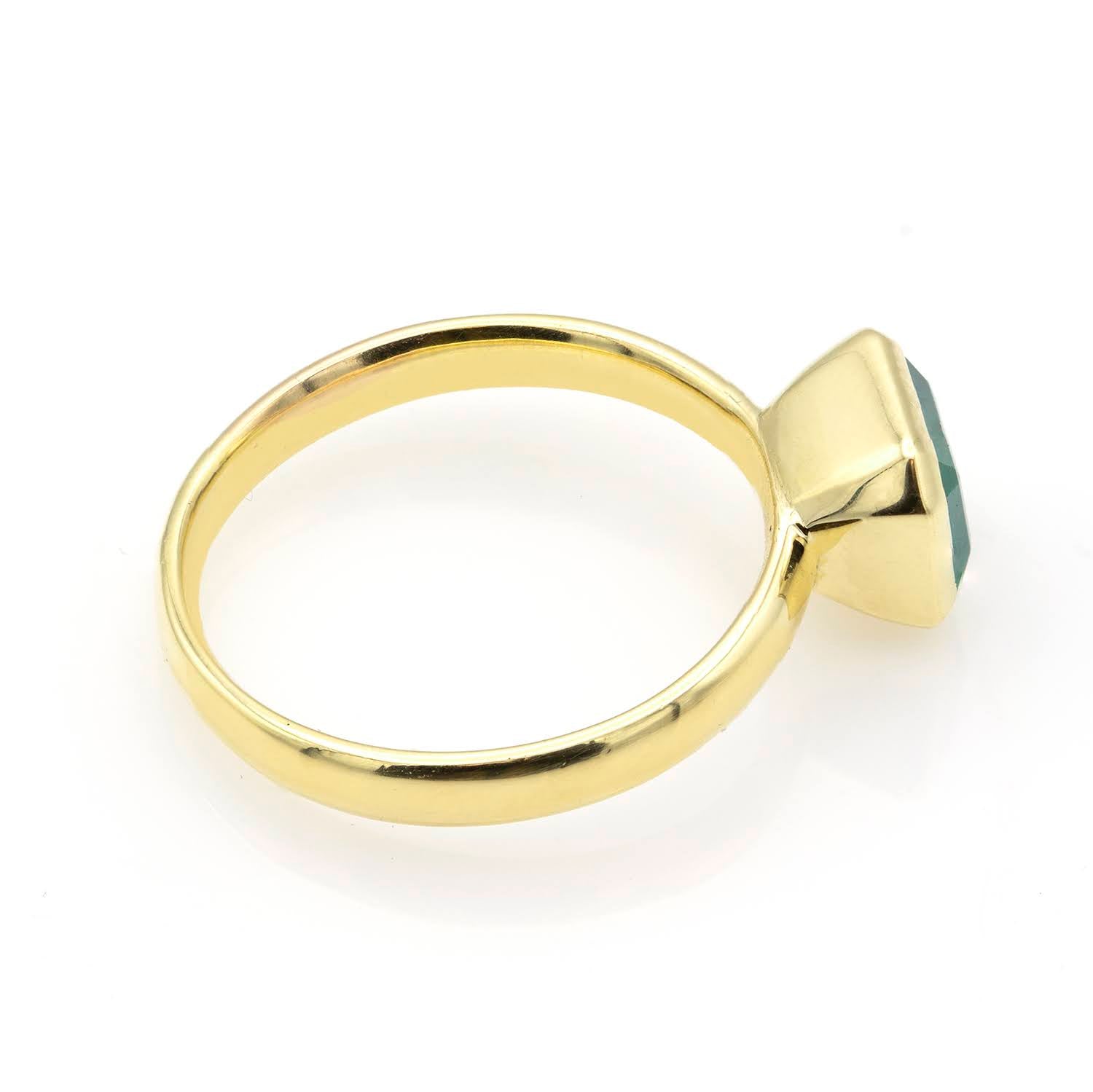 Inel din aur galben 18K cu smarald - Serenitatea Aurului
