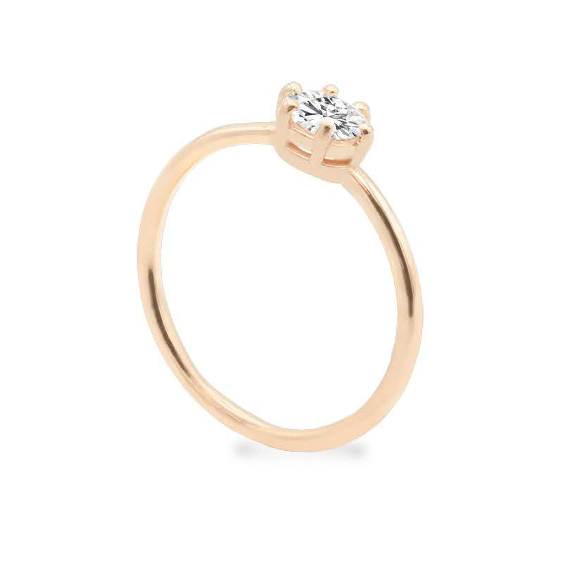 Inel de logodna din Aur Rose si diamant fancy cut - oval de 0.35 Ct