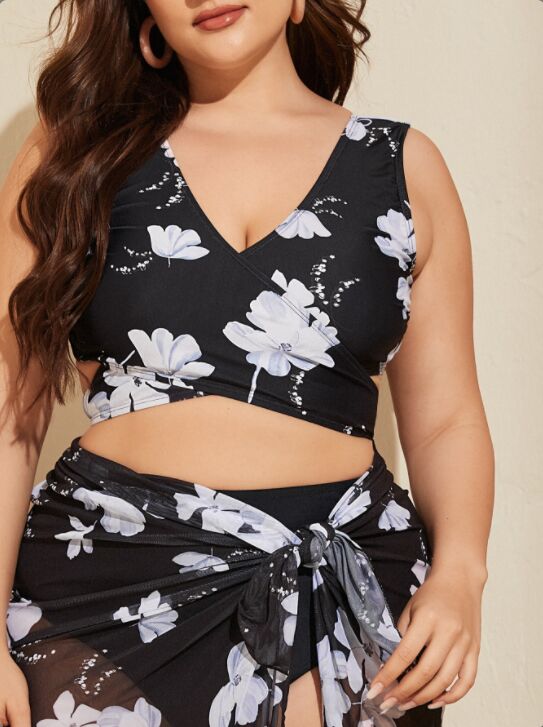 Upopby 3-piece swimsuit with beach cover-up Details