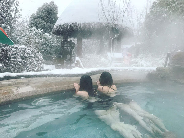 bikini girls on the hot springs