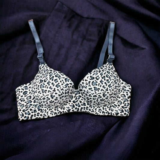 BRA – The Girls Wear