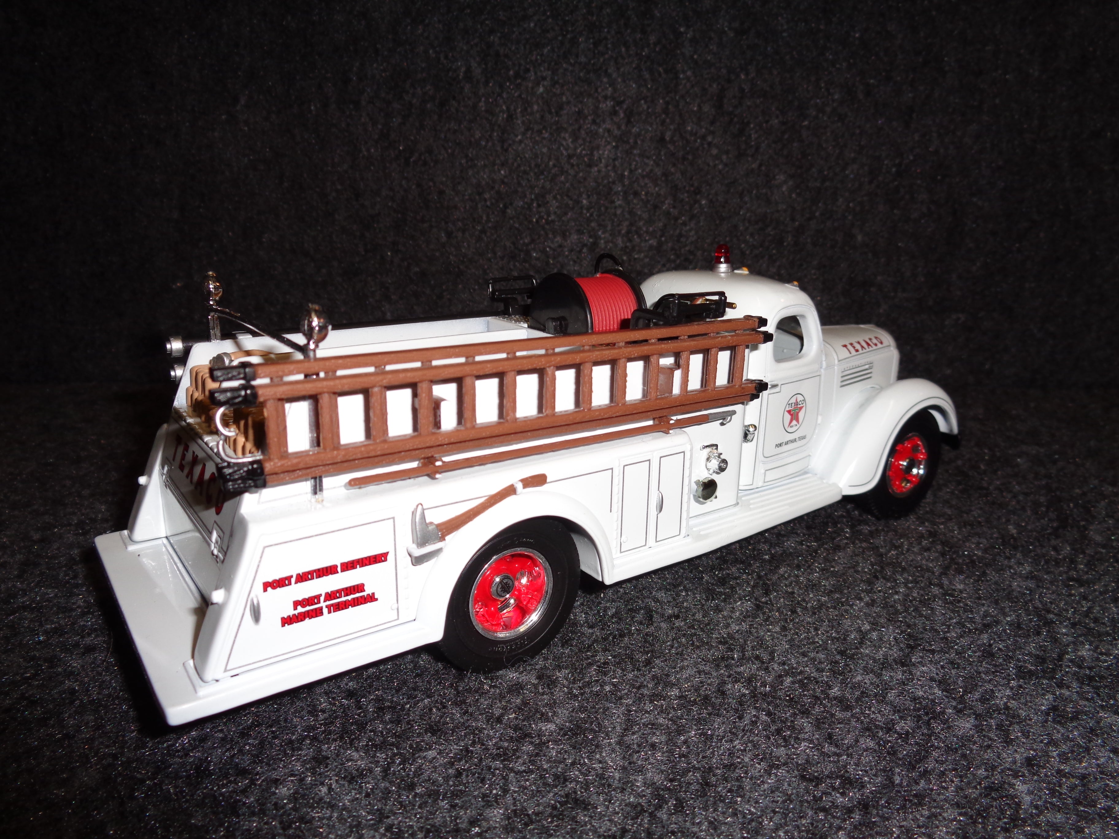 First Gear 1949 International KB-8 Stake Truck – Texaco Toys Plus