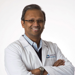 Dr. Himanshu Wickramasinghe is a Critical Care Medicine Specialist in Los Angeles and has over 31 years of experience in the medical field