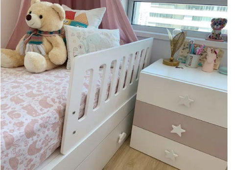 Universal railing for child-youth bed