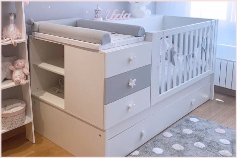 Convertible baby crib on offer Alondra