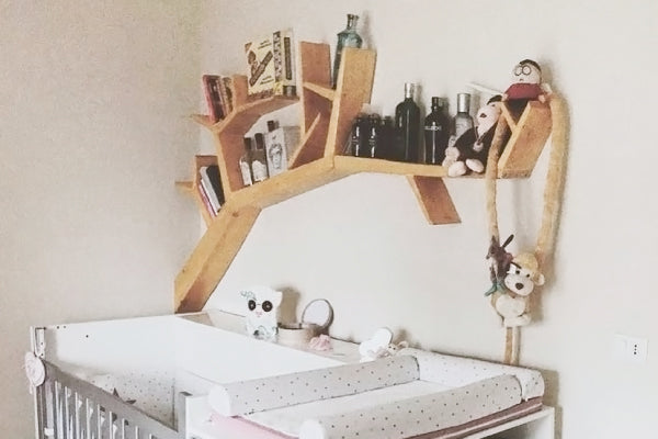 ideas to decorate children's playrooms tree shelf
