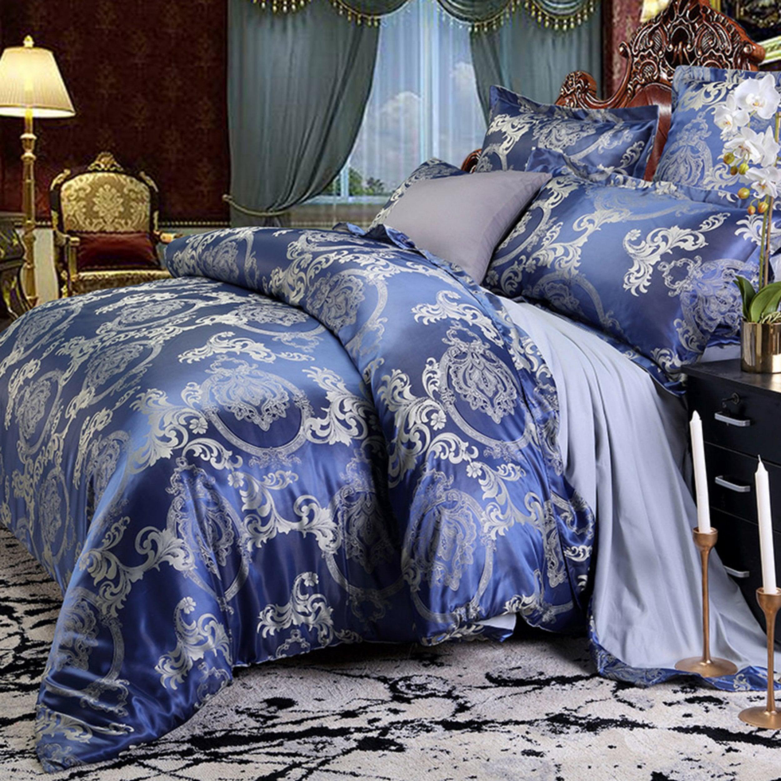 https://cdn.shopify.com/s/files/1/0535/2007/2857/files/daintyduvet-luxury-blue-duvet-cover-set-jacquard-fabric-aesthetic-bedding-decorative-embroidered-bedding-set-1_7763d940-5061-4faa-8d45-da8ae2f2b0b4.jpg?v=1692023257&width=2500